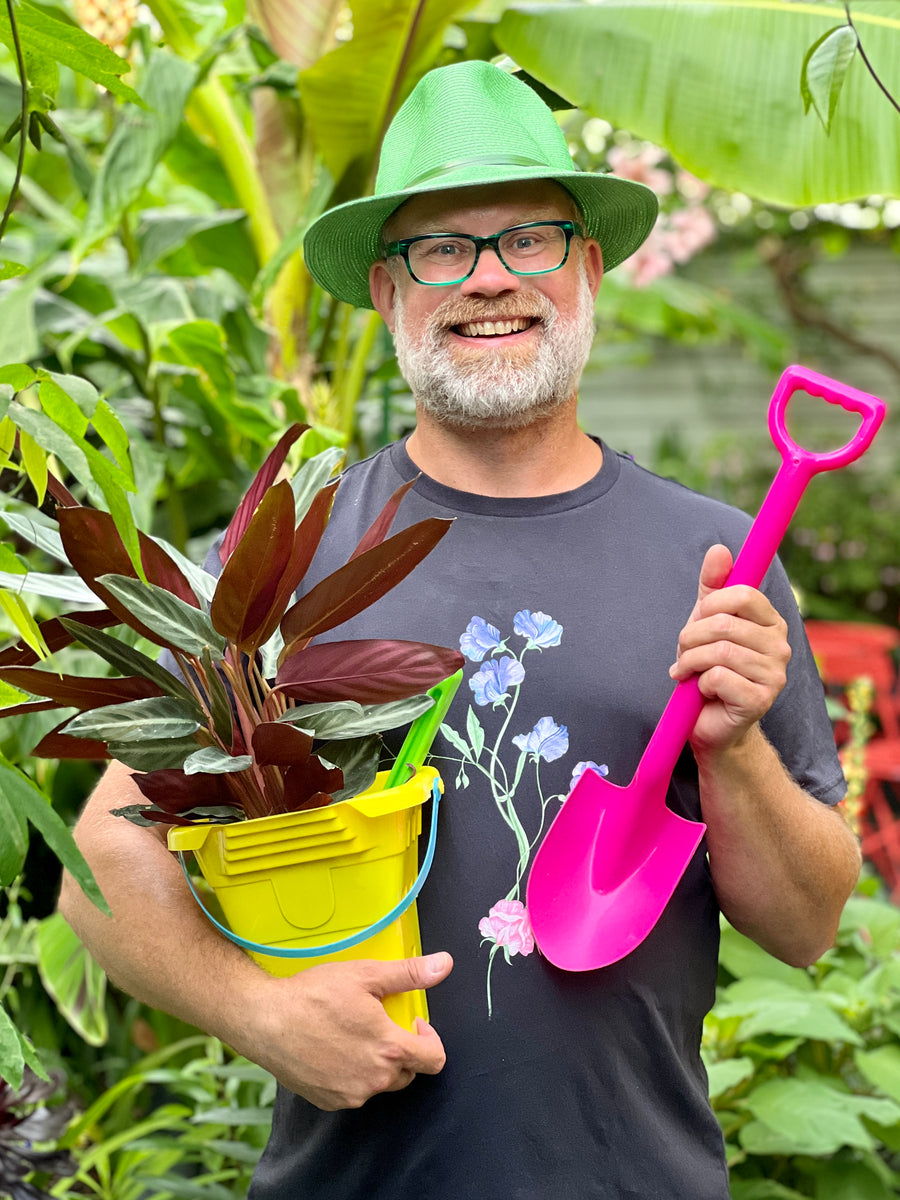 HOW TO PREPARE YOUR GARDEN FOR THE SUMMER HOLIDAYS