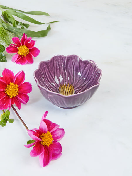 Buttercup Flower Bowl and Small Flower Frog Bundle, Fig