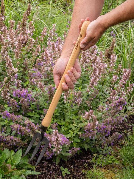 Signature Mid-Length Hand Fork
