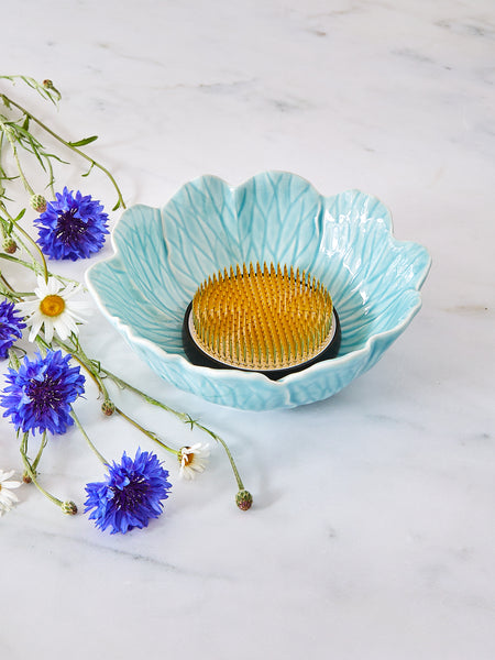 Anemone Flower Bowl & Large Flower Frog Bundle, Sky Blue