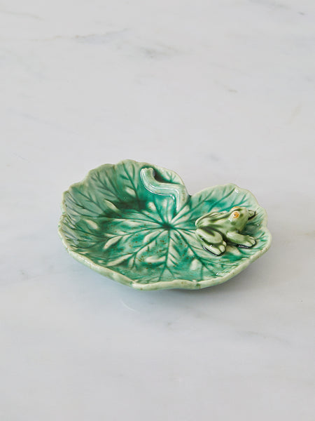Bordallo Pinheiro Geranium Leaf Dish With Frog