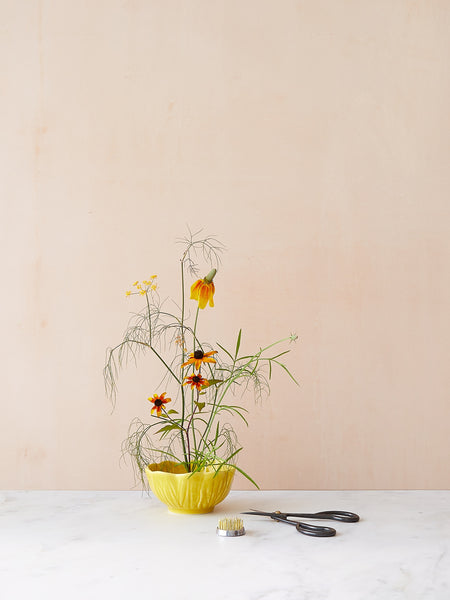 Buttercup Flower Bowl and Small Flower Frog Bundle, Yellow