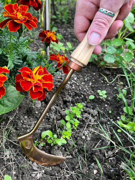 'Slava' Copper Weeding Sickle
