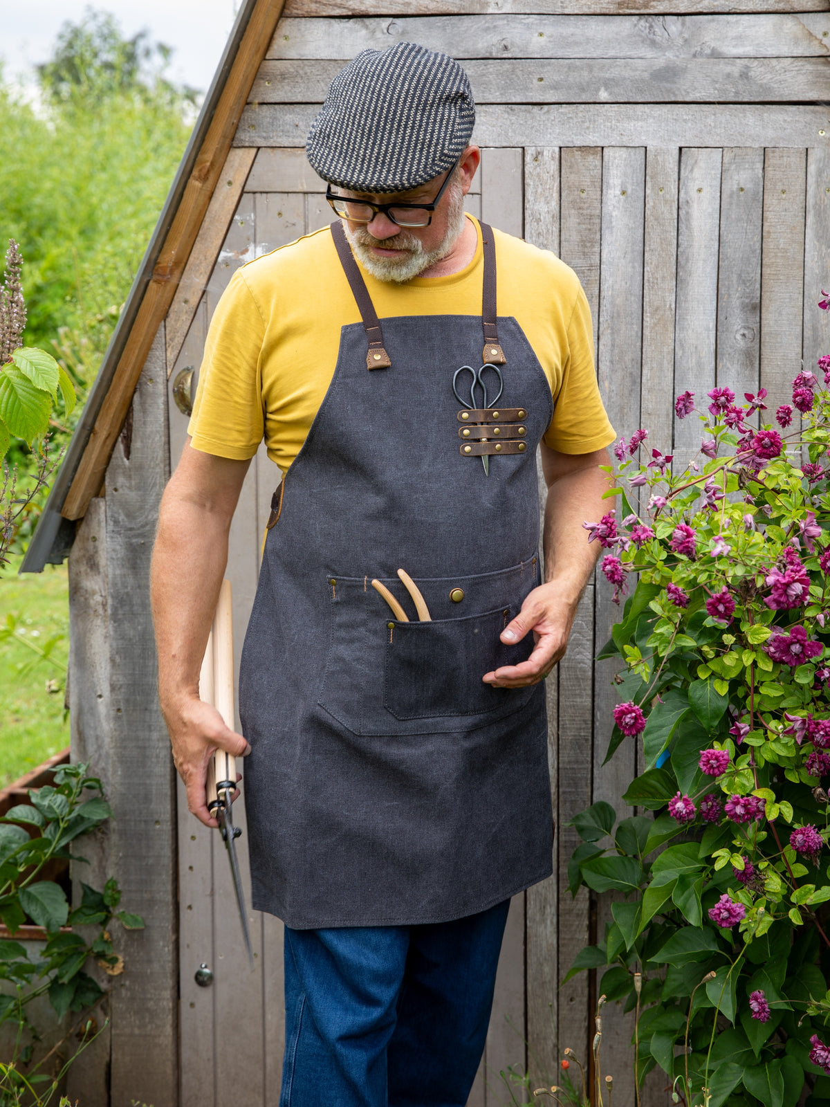 Signature Gardening Apron, Gunmetal Grey