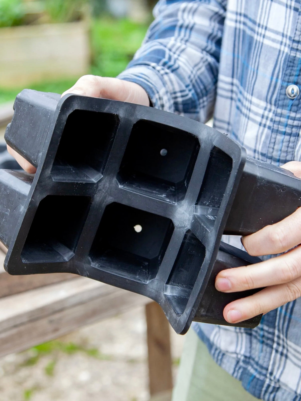Natural Rubber Seed Tray, 6 Large Cells
