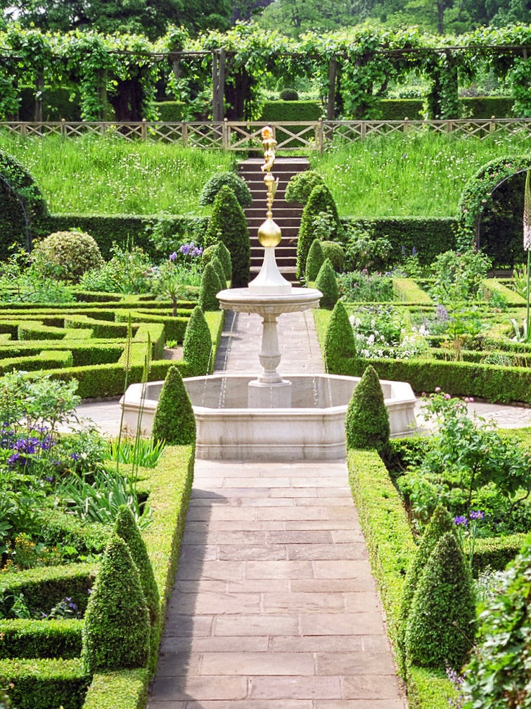 Plant Fairs Roadshow, Hatfield House