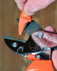 Original LÖWE Easy Sharpener for Secateurs, Shears and Knives