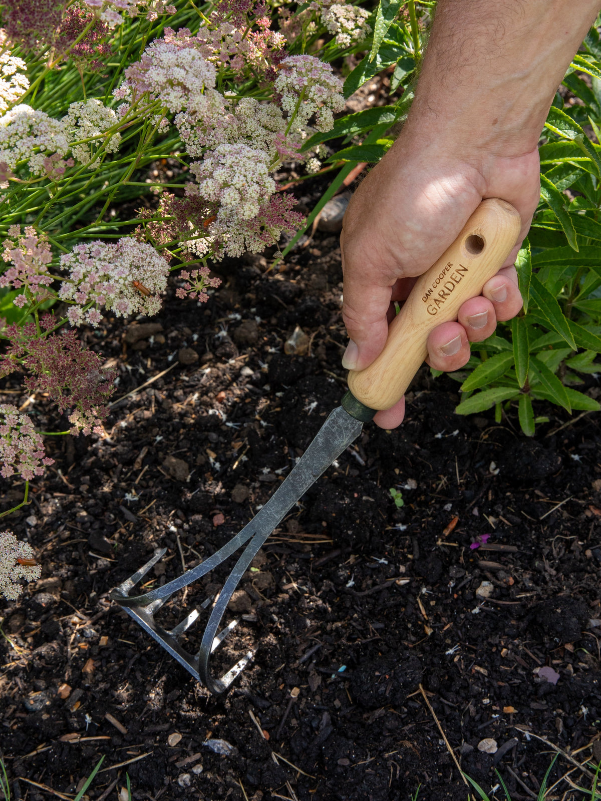 Signature Hand Rake