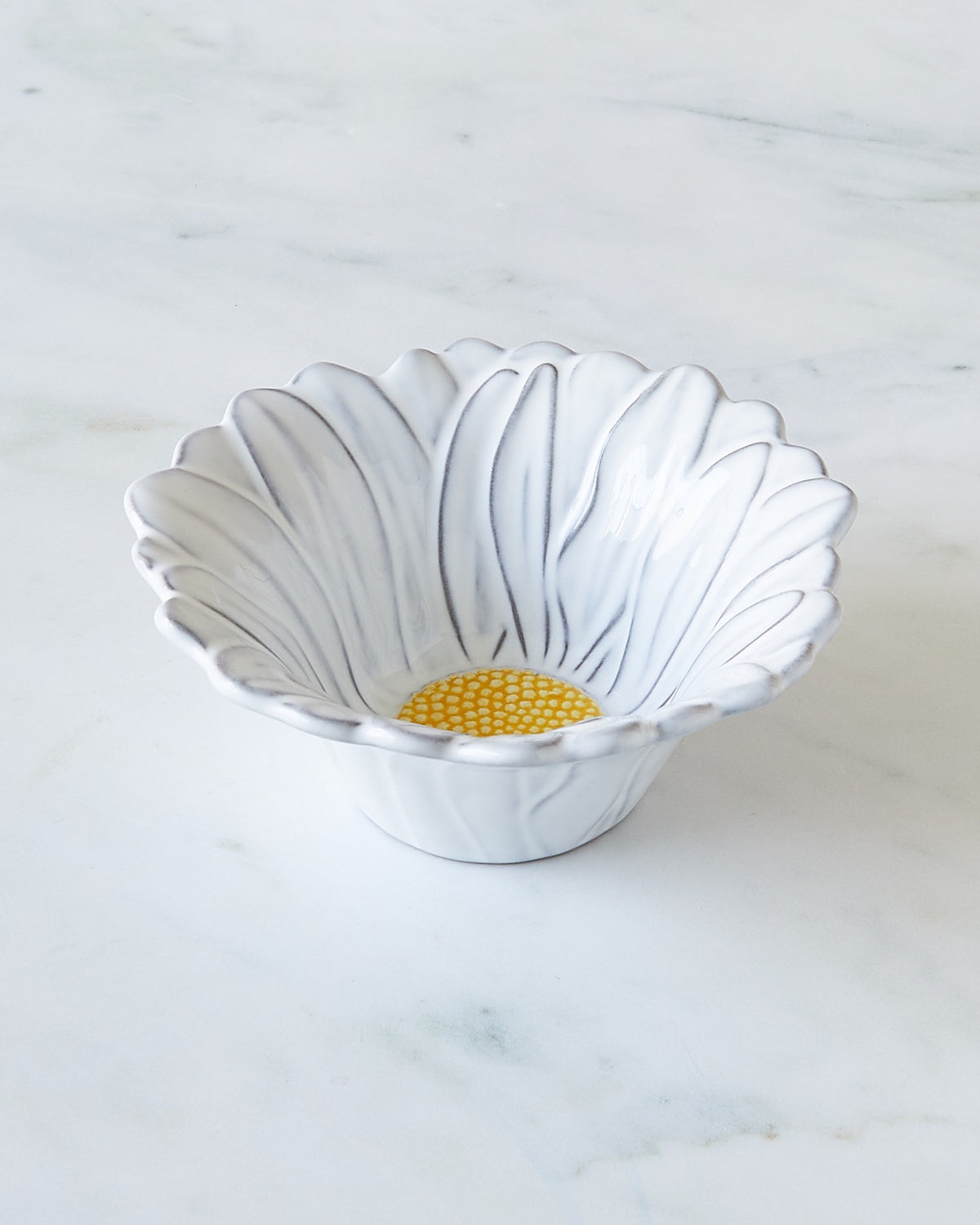 Bordallo Pinheiro Daisy Flower Bowl