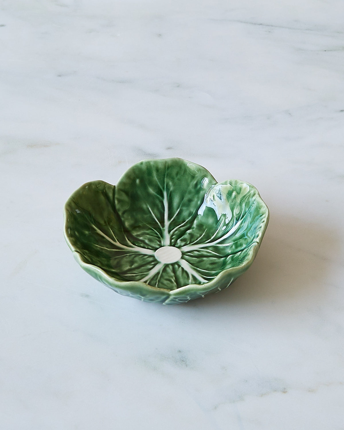 Small Cabbageware Bowl and Four Mini Flower Frogs Bundle