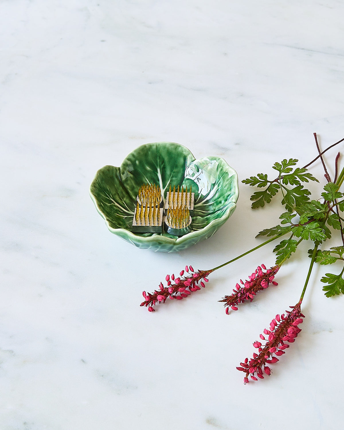 Small Cabbageware Bowl and Four Mini Flower Frogs Bundle