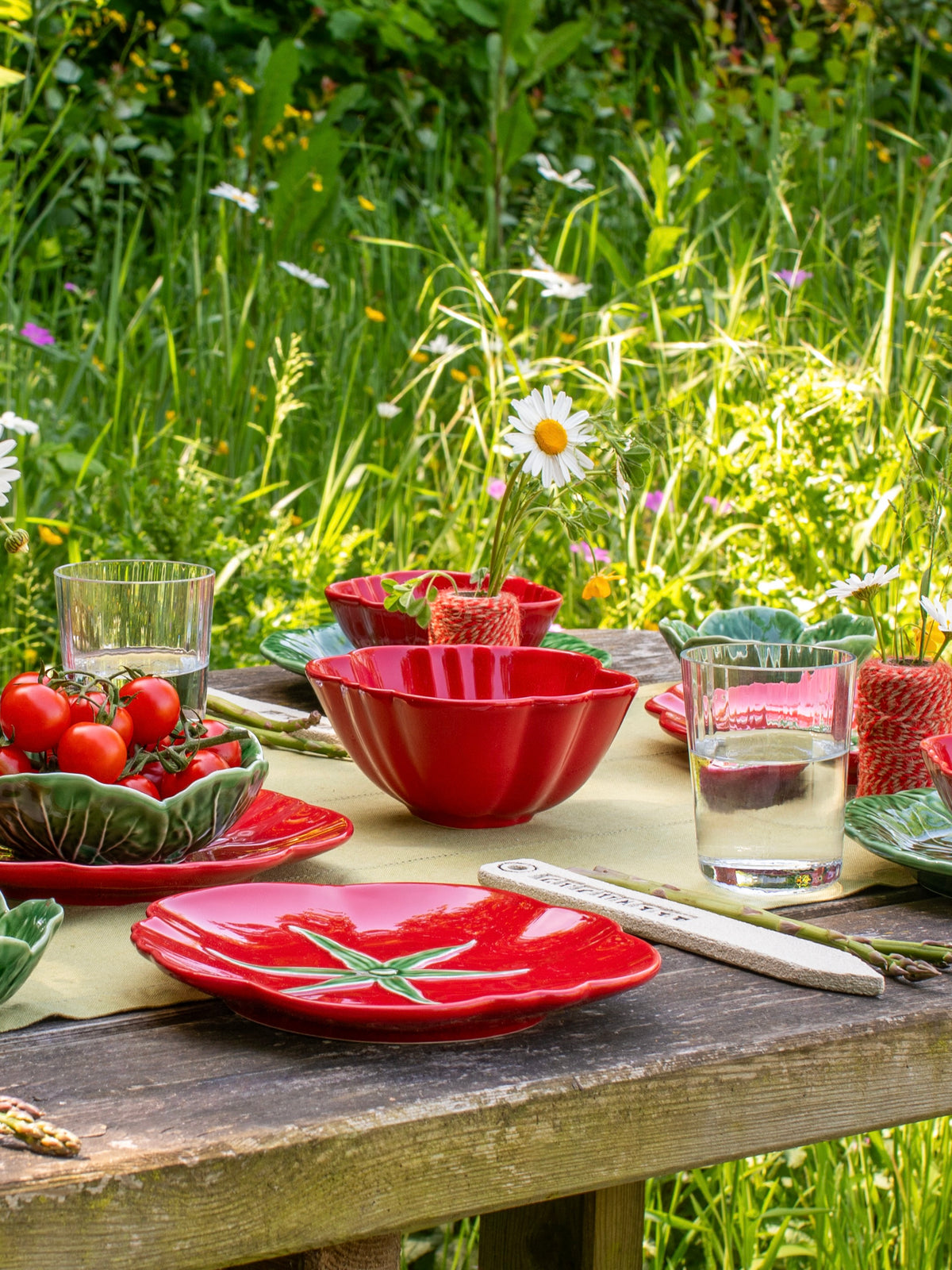 Bordallo Pinheiro Tomato Bowl, Large