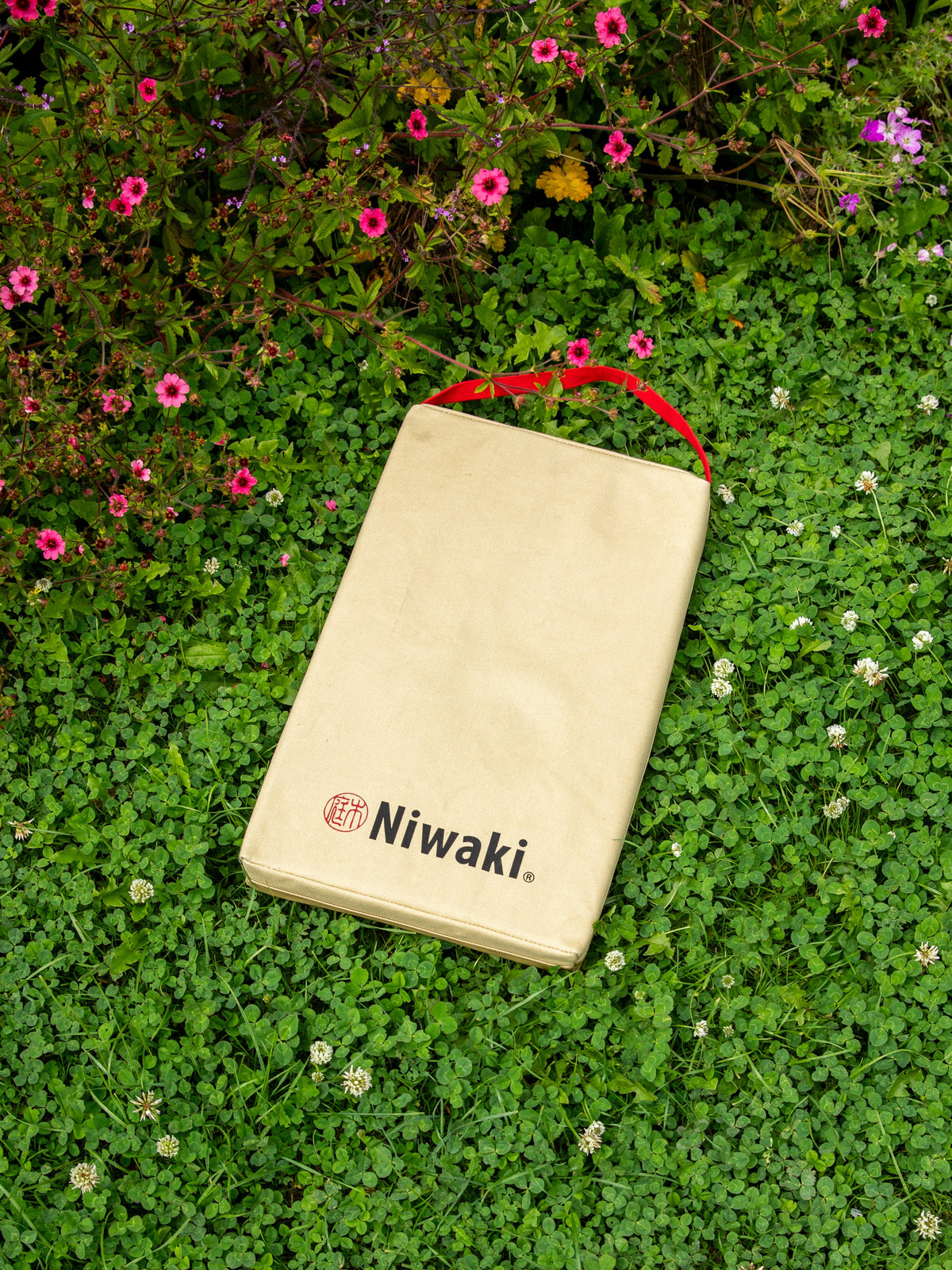 Niwaki Waterproof Canvas Kneeler