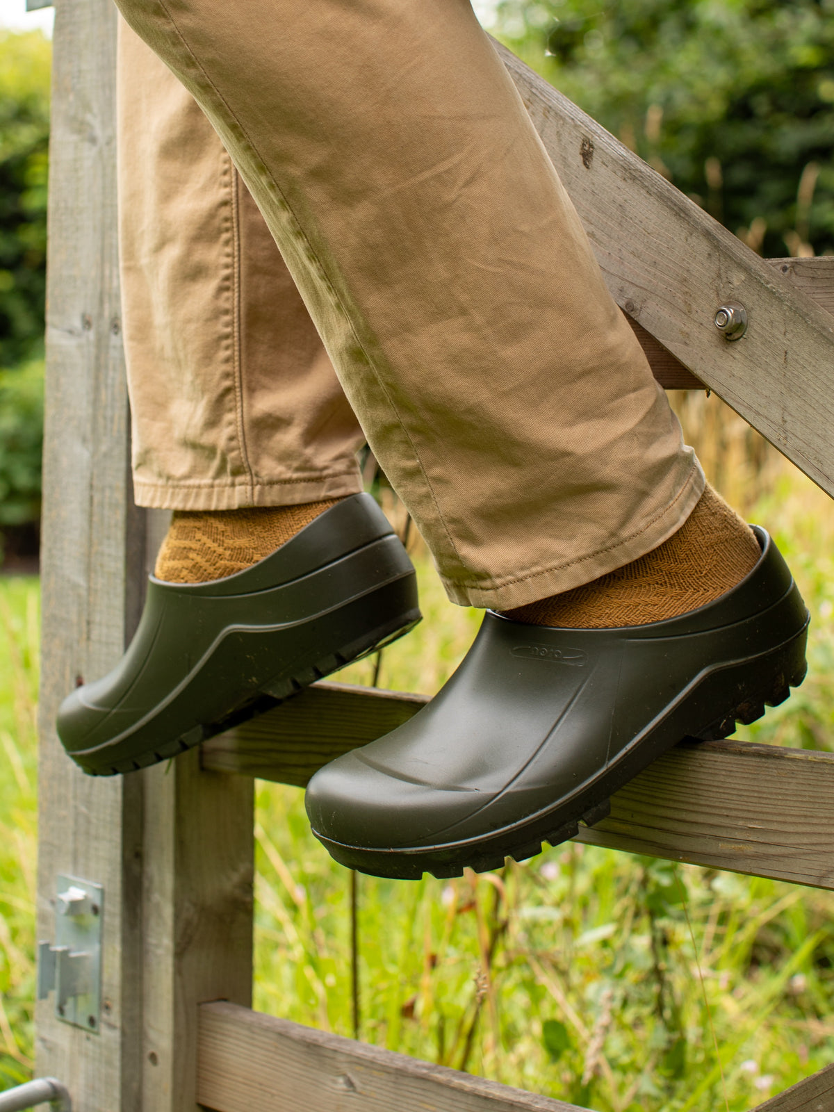 DCG Exclusive - Italian Garden Clogs, Olive Green