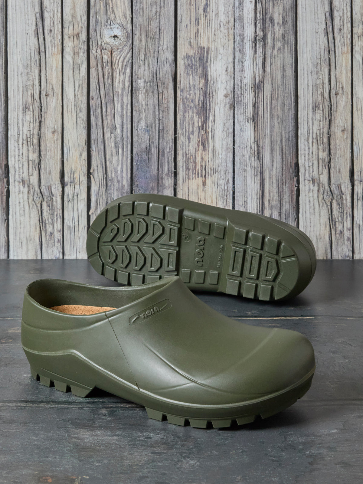 DCG Exclusive - Italian Garden Clogs, Olive Green