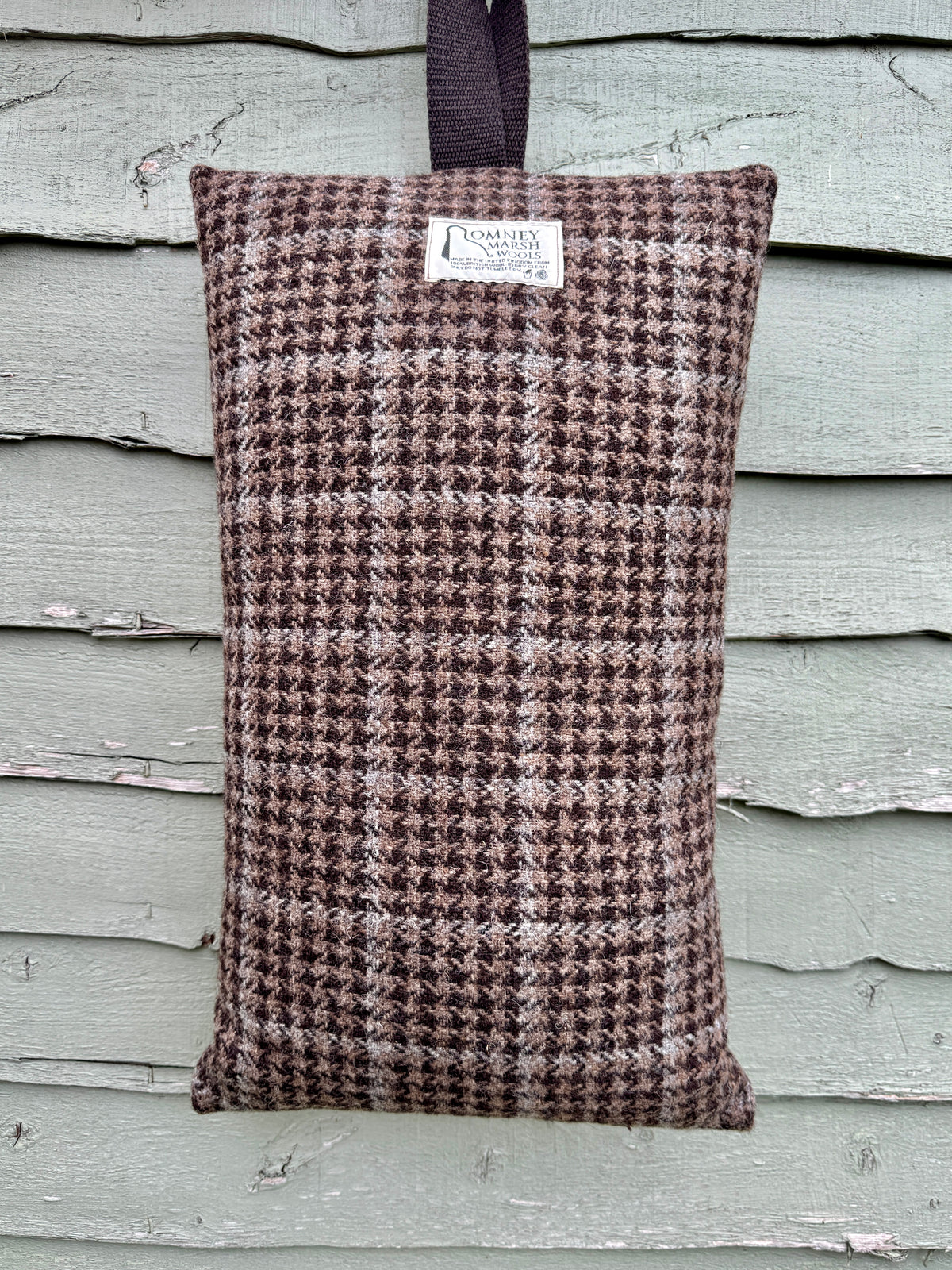 Wool garden kneeler cushion with herringbone design fabric