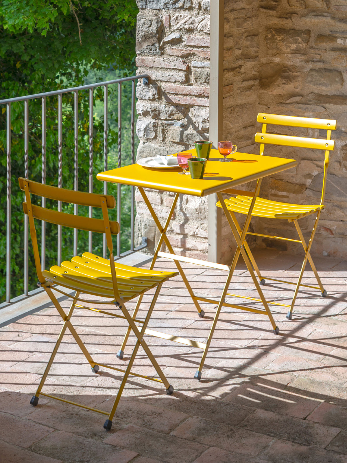 EMU Arc en Ciel Bistro Set Curry Yellow Coming Soon