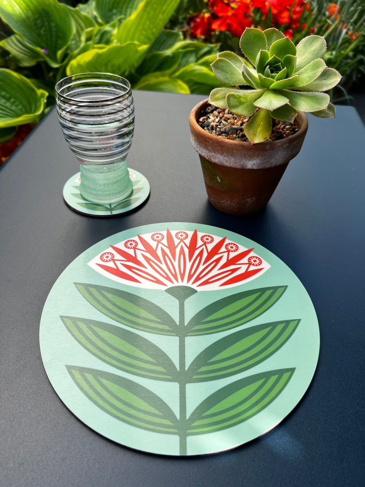 Jenny Duff Dahlia Table Mat